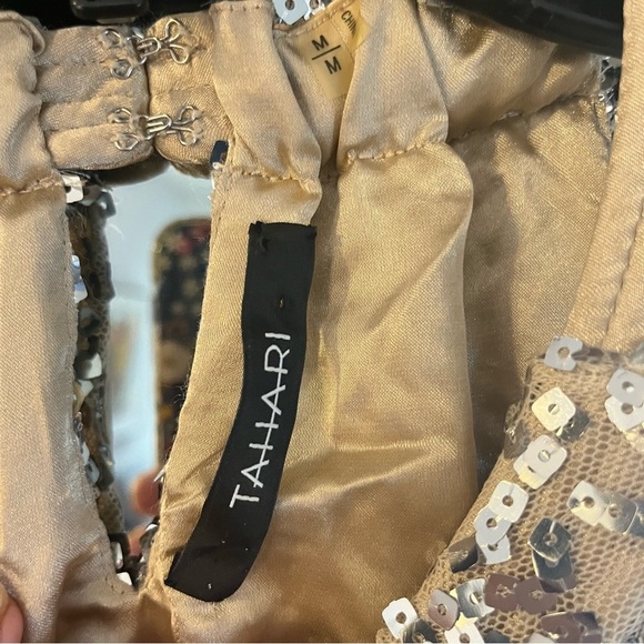 Tahari Nude Mesh w/ Silver Sequins Embellished Halter Top Sz M - Picture 7 of 7